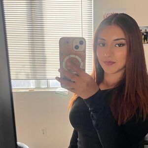 Meet your Posher, Keily